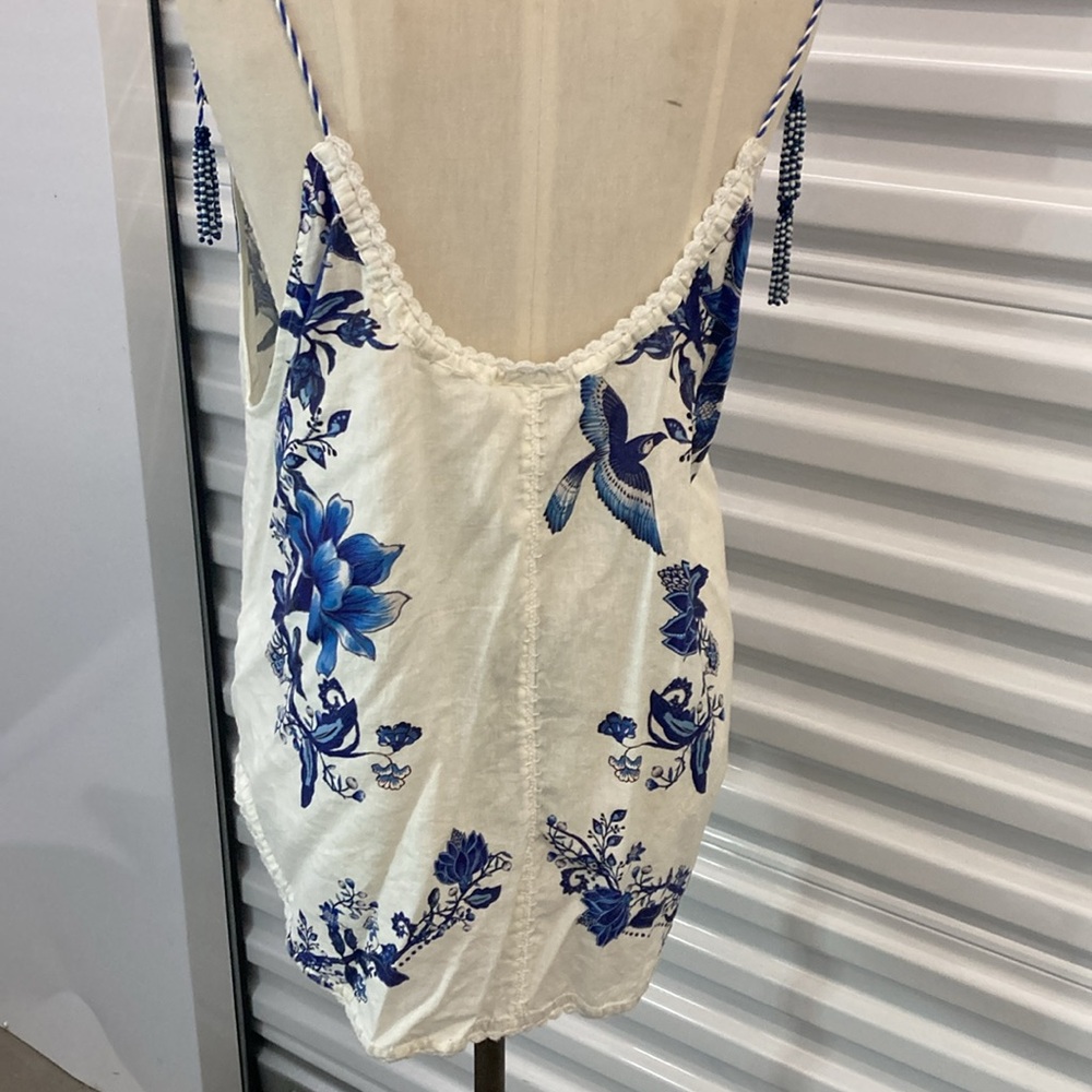 Anthropologie White and Blue Floral Tank Top - Picture 8 of 10